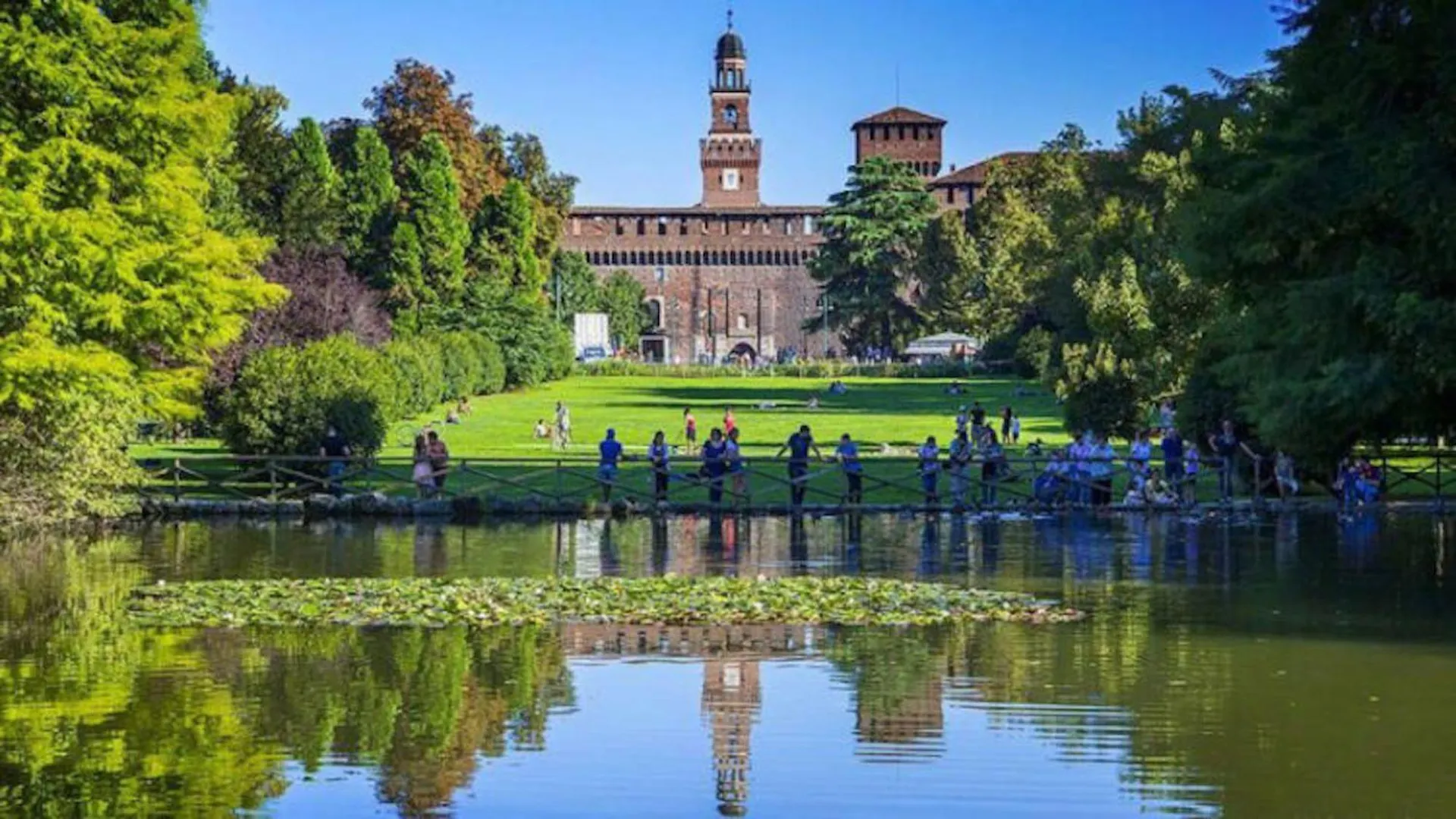 Apartment Lovely 2 Room Penthouse At Arco Della Pace Milan Italy