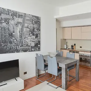 Apartamento Prestige Boutique Homes -duomo Galleria Vittorio Emanuele, Milão