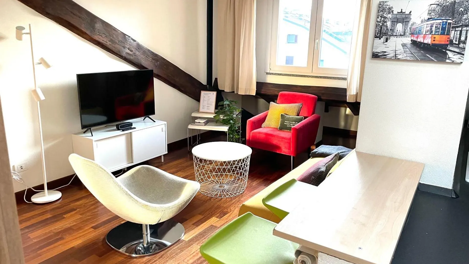Apartment Lovely 2 Room Penthouse At Arco Della Pace Milan